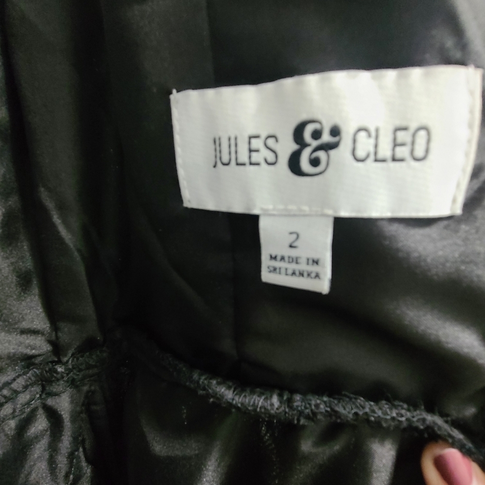 JULES & CLEOโ Black Embellished Gown SIZE 2 tulle - Picture 8 of 11